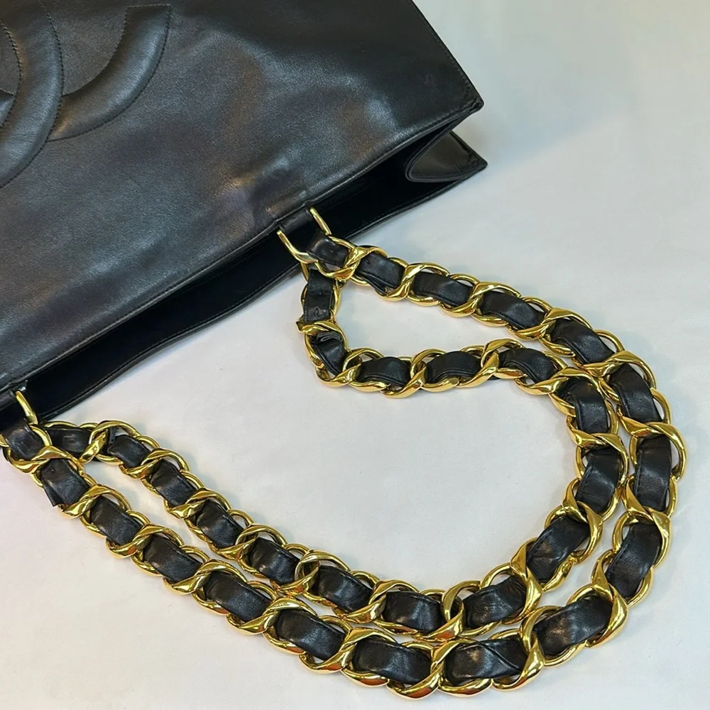 CHANEL CC XL Calfskin Tote With Chunky 24K Goldplated Chain #2 1991-94 COA - Picture 9 of 17